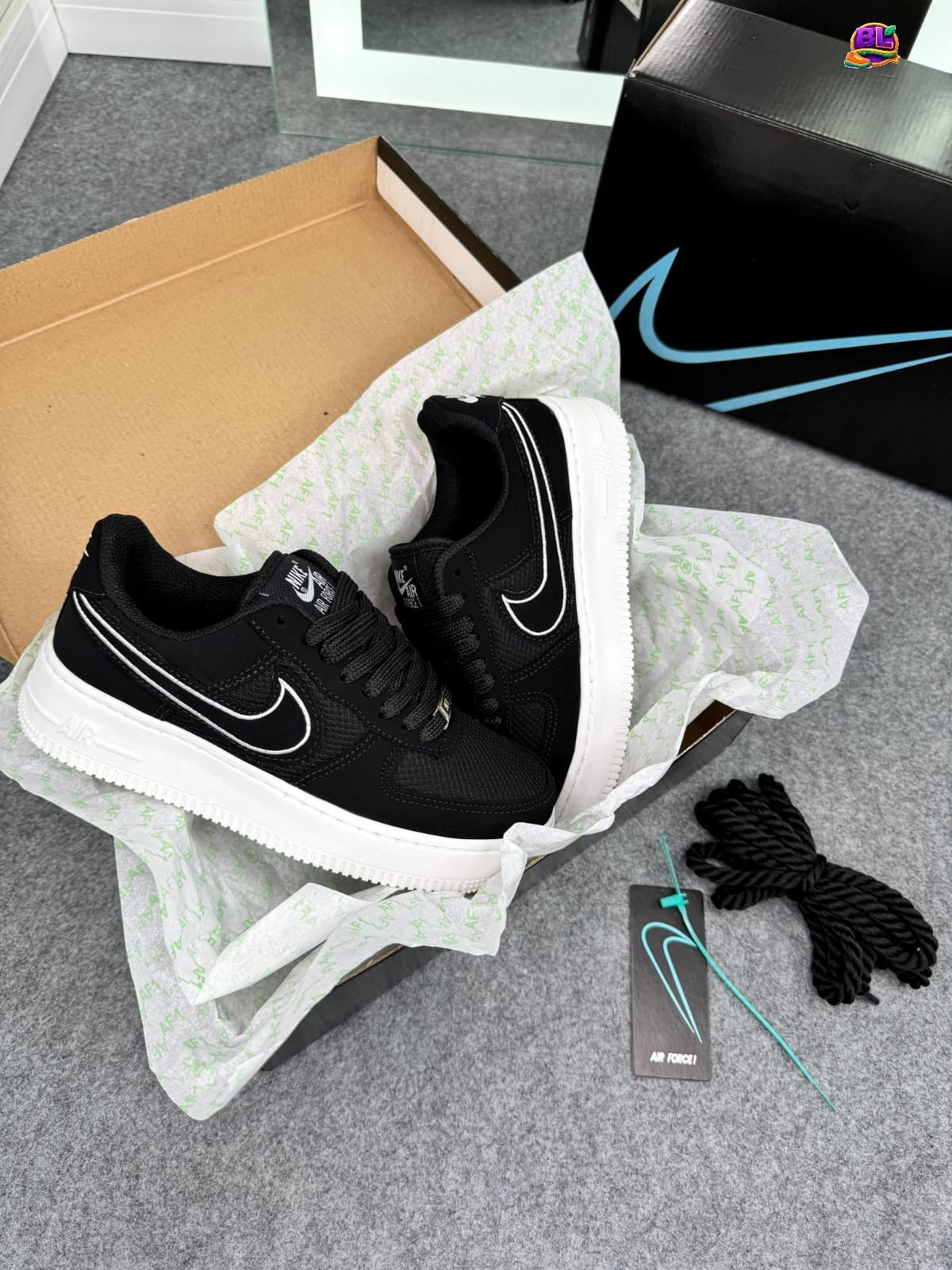 Nike Air Force 1 – Black & White