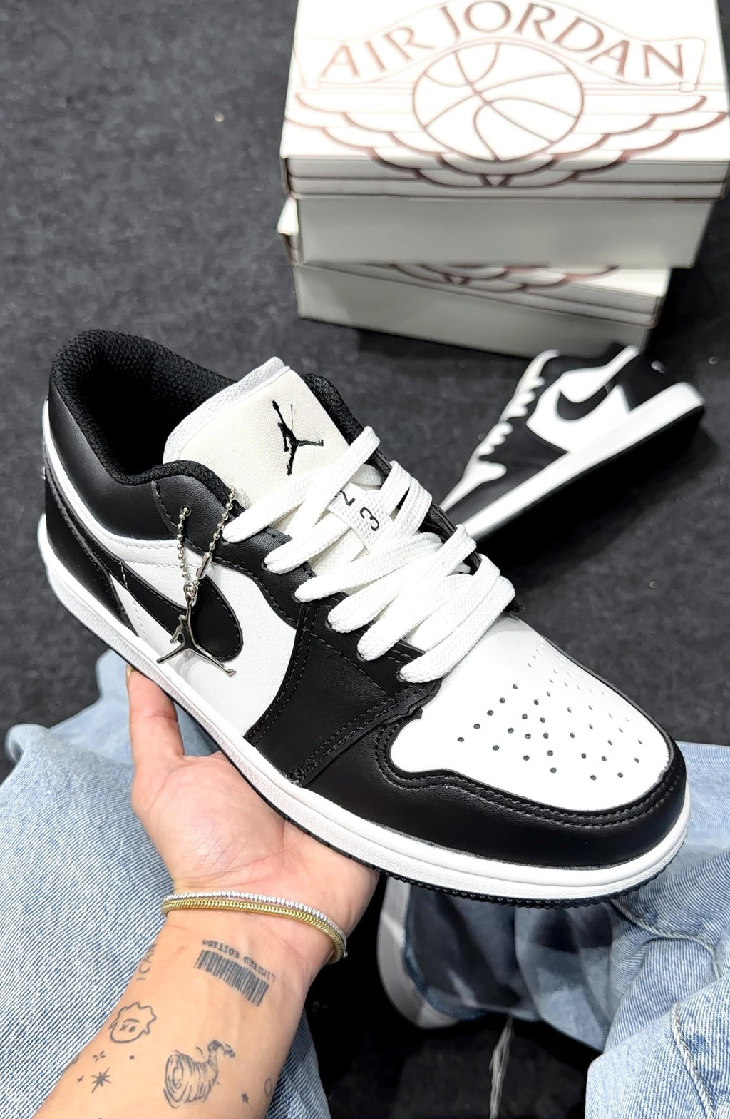 Air Jordan 1 Low